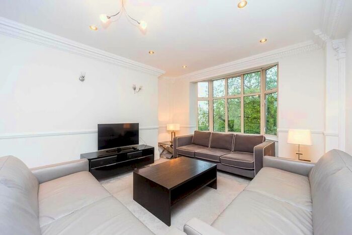 5 Bedroom Flat To Rent In Park Road, London NW8