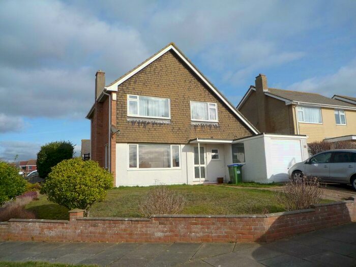 3 Bedroom Detached House To Rent In Surrey Road, Seaford, BN25