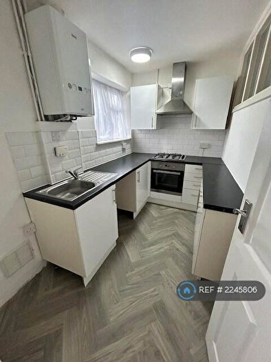 2 Bedroom Maisonette To Rent In Park Parade, Havant, PO9