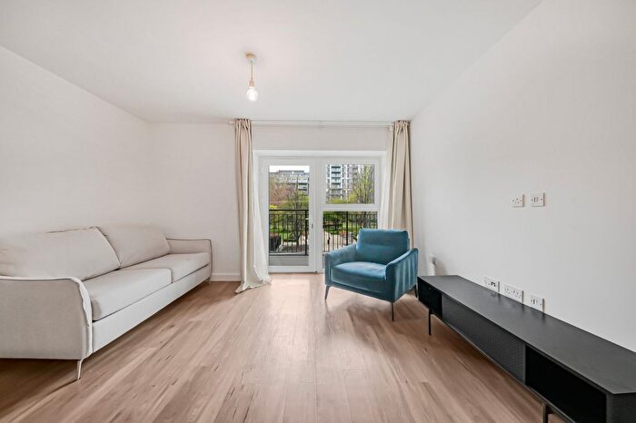 Studio To Rent In Fermont House, Beaufort Square, NW9