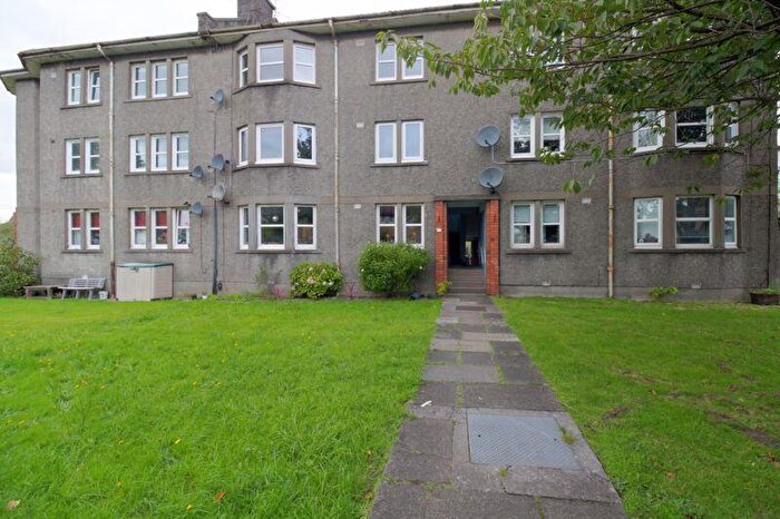 2 Bedroom Flat For Sale In Castlegreen Street, Dumbarton, G82