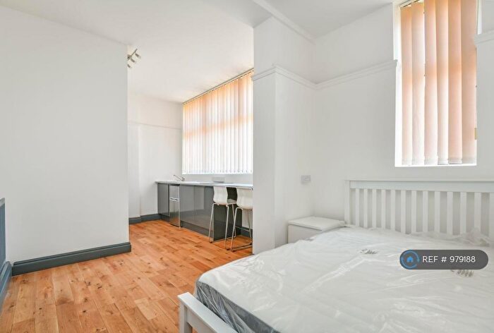 Studio To Rent In King & Queen Street, London, SE17