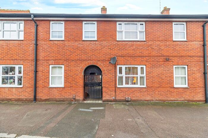 1 Bedroom Flat For Sale In North Street, Leighton Buzzard, LU7