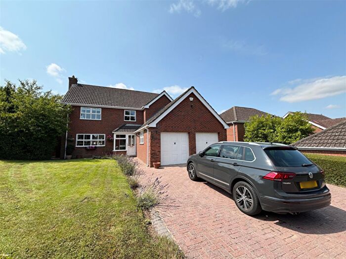 4 Bedroom Detached House For Sale In Blue Stone Rise, Louth, LN11
