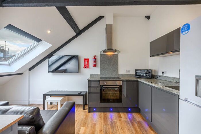 3 Bedroom Flat To Rent In Ridley Place, Newcastle Upon Tyne, NE1