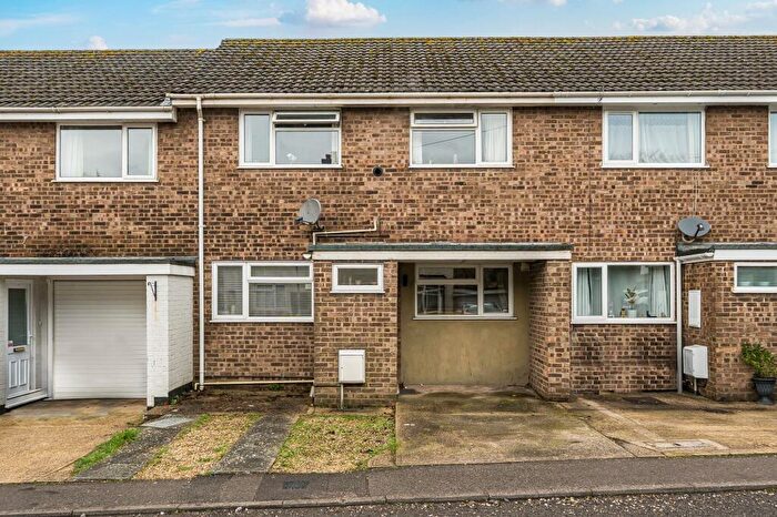 3 Bedroom Terraced House For Sale In Ashfield Road, Salisbury, SP2