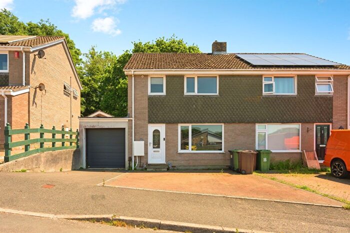 3 Bedroom Semi Detached House For Sale In Brook Close, Plymouth, PL7