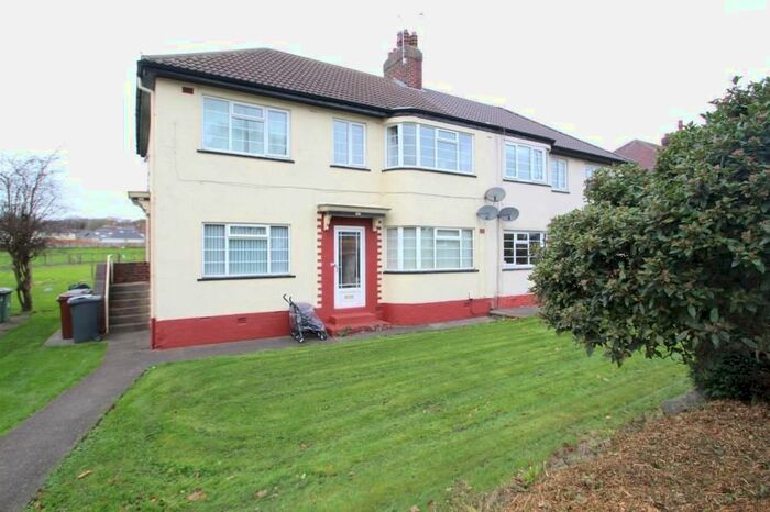 2 Bedroom Flat To Rent In Otley Road, Adel, Leeds LS16