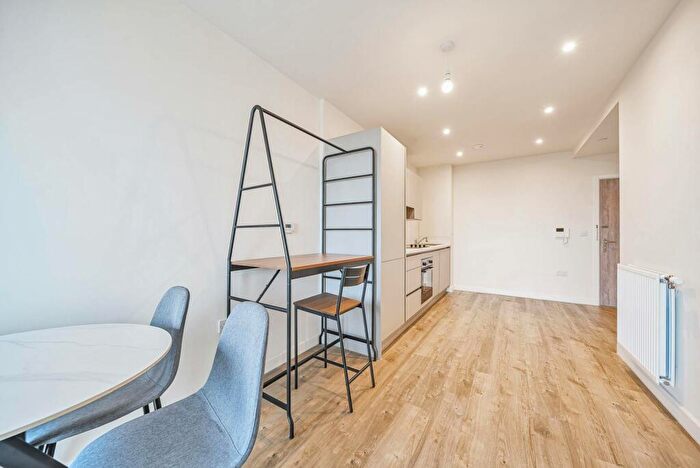 1 Bedroom Flat To Rent In North End Road, Wembley Park, HA9