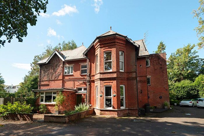 3 Bedroom Flat For Sale In Dean Park, BH1