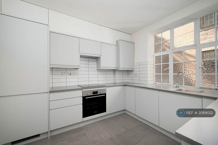 2 Bedroom Flat To Rent In Wendover Court, London, NW2
