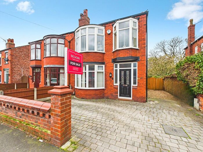 3 Bedroom Semi-Detached House For Sale In Knowsley Road, Wigan, WN6