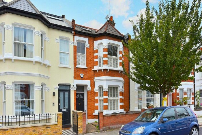 5 Bedroom Property To Rent In Kimbell Gardens, Fulham, SW6
