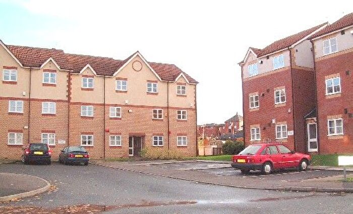 2 Bedroom Flat To Rent In Hoffbeck Court, Bordsley Village, Birmingham, B9