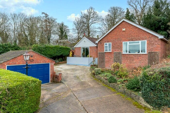 3 Bedroom Detached House For Sale In Ermine Street, Thundridge, SG12