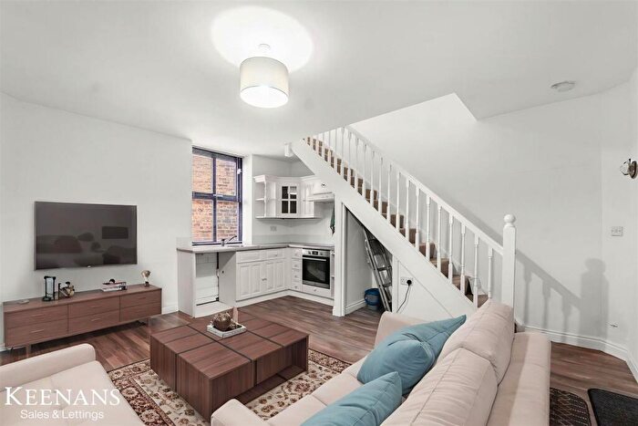 1 Bedroom Cottage For Sale In Booth Place, Rossendale, BB4