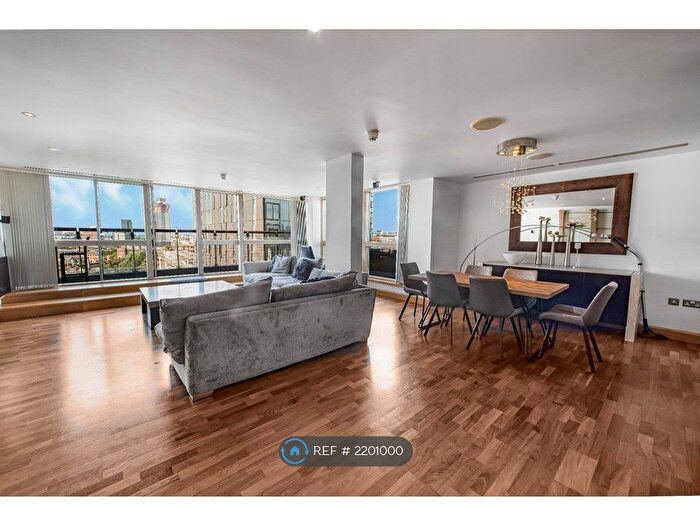 2 Bedroom Flat To Rent In Whitworth Street West, Manchester, M1