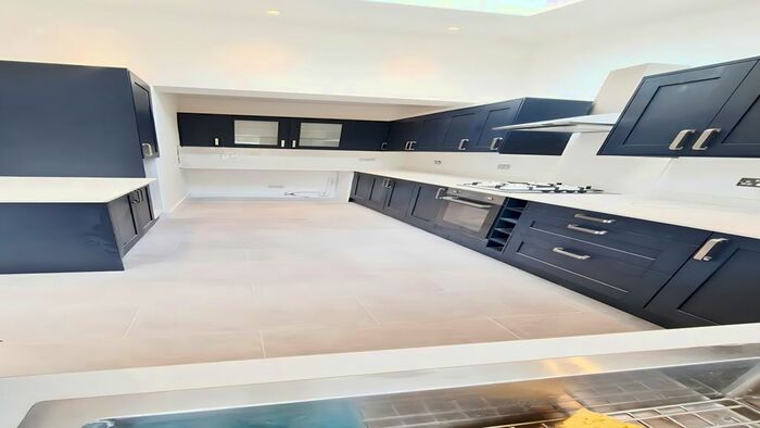 6 Bedroom Semi-Detached House To Rent In Morden Way, Sutton, SM3