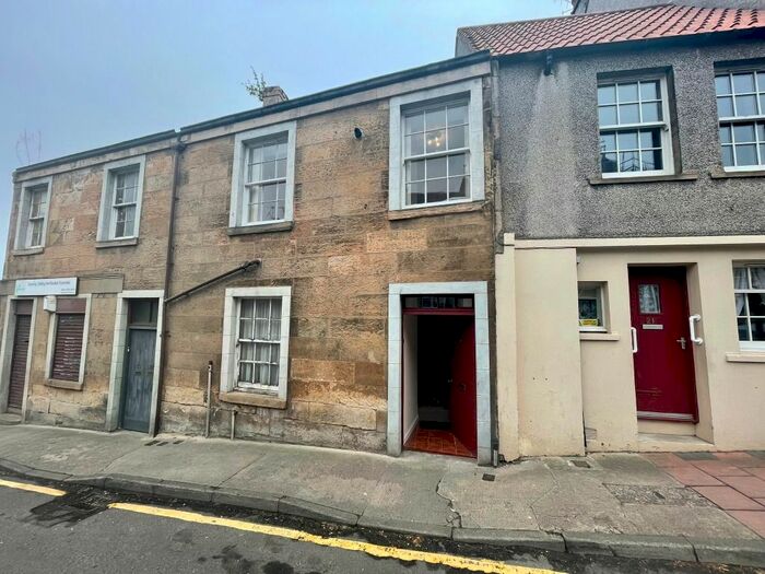 1 Bedroom Flat To Rent In Townhall Street, Inverkeithing, Fife, KY11