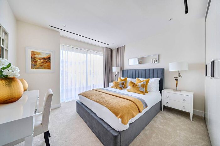 3 Bedroom Flat To Rent In Boulevard Drive, Colindale, London, NW9