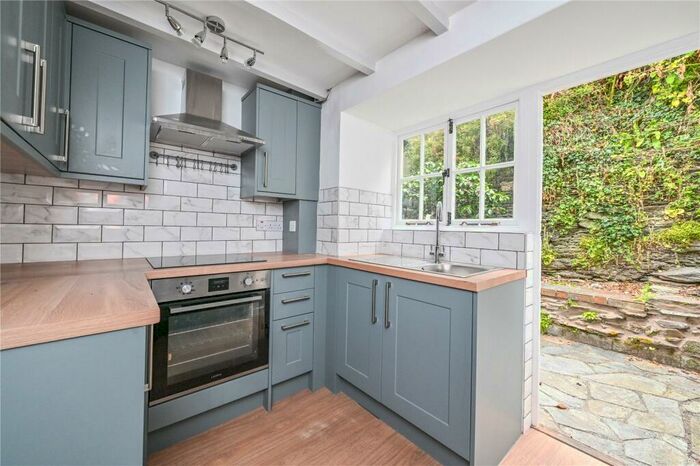 2 Bedroom End Of Terrace House For Sale In Quay Road, Polperro, Cornwall, PL13
