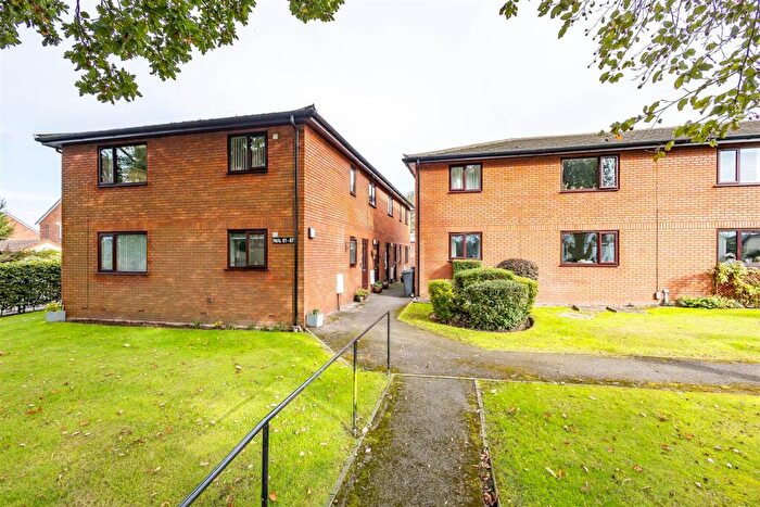 2 Bedroom Apartment For Sale In Moss Lane, Leyland, PR25