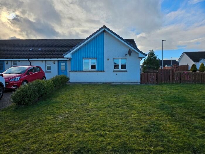 3 Bedroom Semi-Detached Bungalow For Sale In Pinewood Place, Tain, IV19