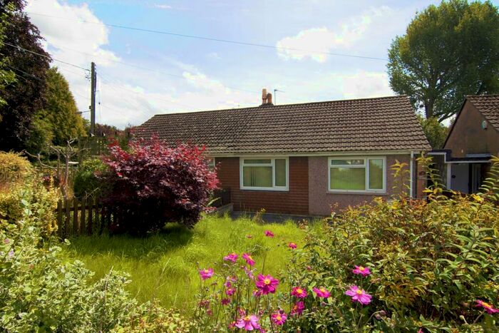 2 Bedroom Bungalow For Sale In Lower Batch, Chew Magna, Bristol, BS40