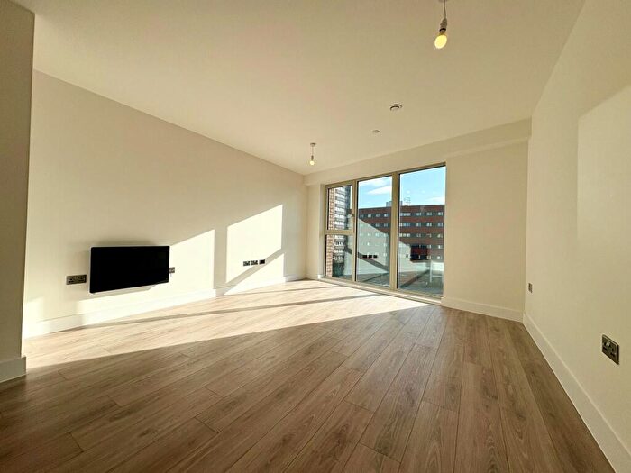 1 Bedroom Apartment To Rent In Bristol Street, Birmingham, B5