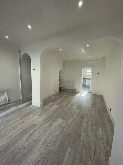 3 Bedroom Terraced House To Rent In 95 New Street, Gloucester, GL1