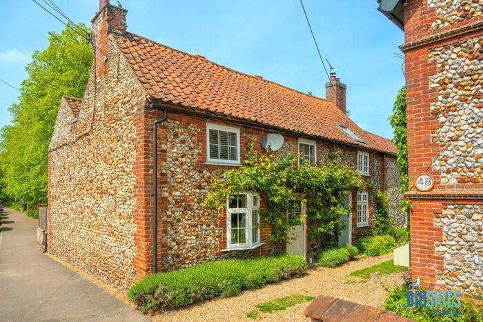 2 Bedroom Cottage For Sale In The Street, Helhoughton, NR21