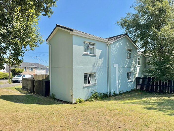 2 Bedroom Flat For Sale In Kenilworth Place, West Cross, Swansea, City And County Of Swansea., SA3