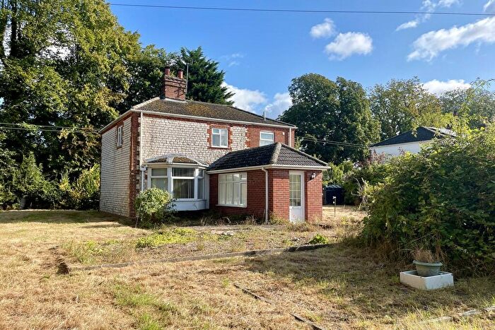 3 Bedroom Detached House For Sale In Little London Road, Northwold, IP26