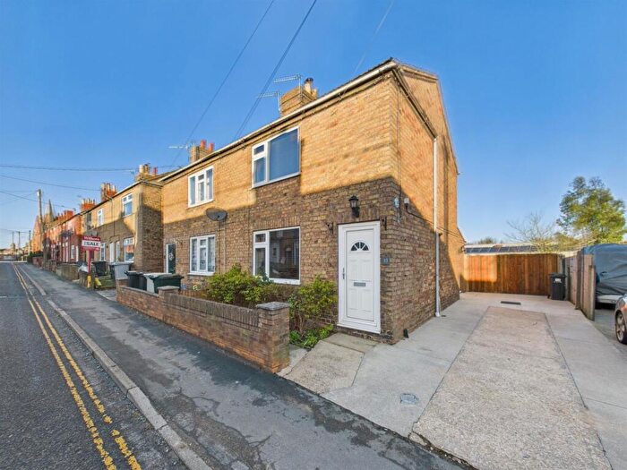 2 Bedroom Semi Detached House For Sale In Hamilton Road, Alford, LN13