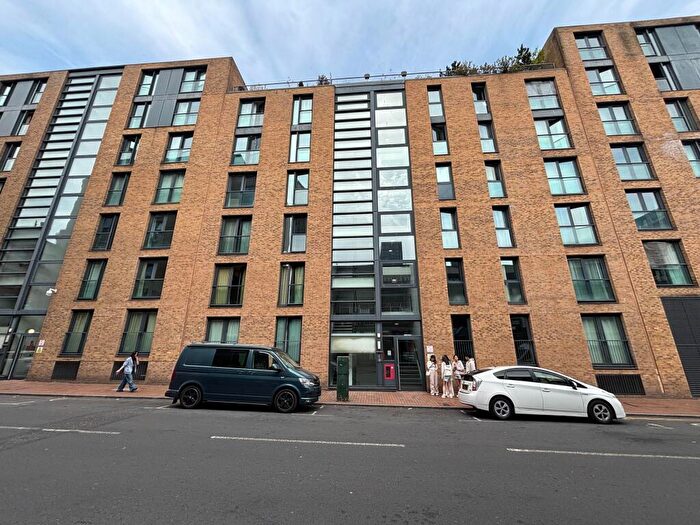 1 Bedroom Flat For Sale In Apartment Southside, St. John's Walk, Birmingham, West Midlands, B5