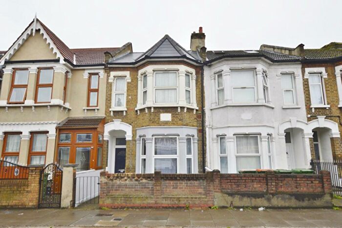 1 Bedroom Flat To Rent In Plashet Road, Plaistow, E13