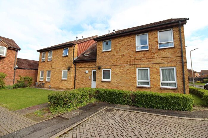 Studio To Rent In Grasslands, Aylesbury, HP20