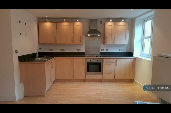 2 Bedroom Flat To Rent In Jenner House, Nottingham, NG3