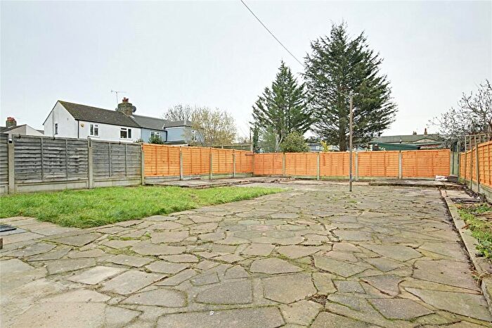 4 Bedroom Semi-Detached House To Rent In Sinclair Road, London, E4