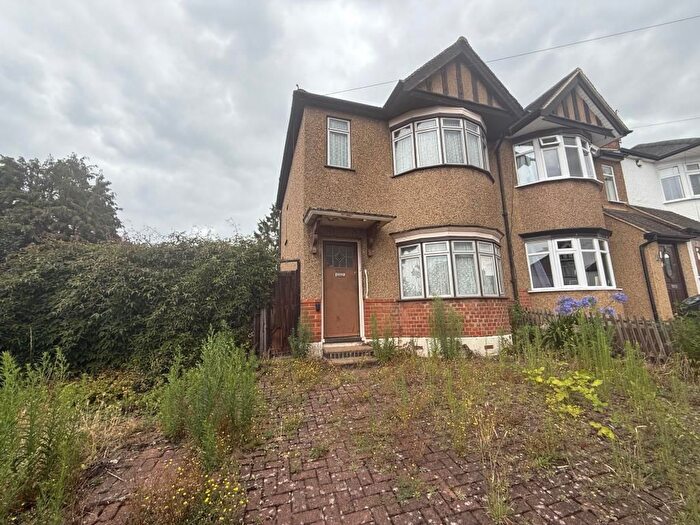 3 Bedroom End Terrace House For Sale In Shaldon Drive, Ruislip, Middlesex, HA4