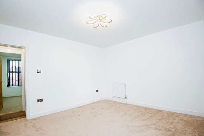 2 Bedroom End Terrace House For Sale In Queen Street, Swinton, Mexborough, S64