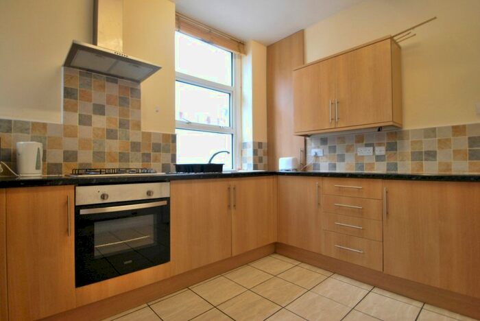 5 Bedroom Terraced House To Rent In Hendy Street, Roath CF23