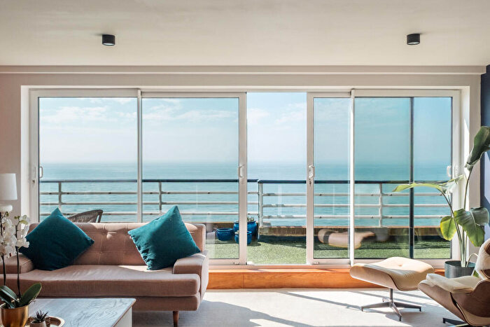 3 Bedroom Penthouse For Sale In The Penthouse, Sandgate, Kent, CT20