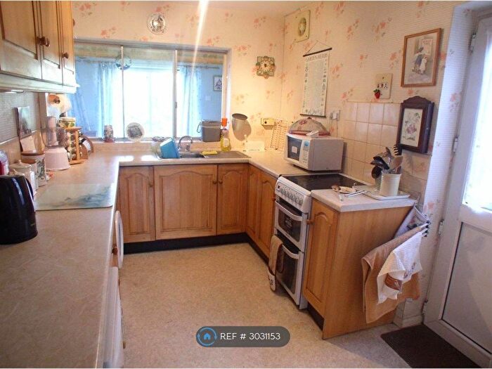 3 Bedroom Semi-Detached House To Rent In Hurtwood Road, Walton-On-Thames, KT12