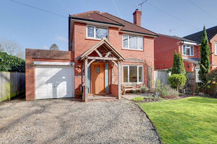 3 Bedroom Detached House For Sale In Surley Row, Emmer Green, RG4