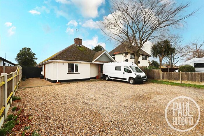 4 Bedroom Detached House For Sale In Yarmouth Road, Lowestoft, NR32