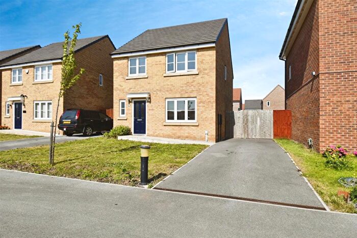 4 Bedroom Detached House For Sale In Waudby Way, Hull, HU9