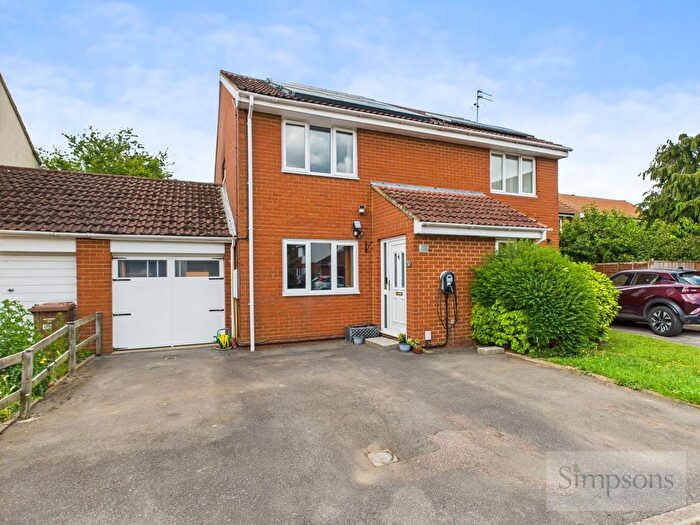 3 Bedroom Semi-Detached House For Sale In Curtis Avenue, Abingdon, OX14