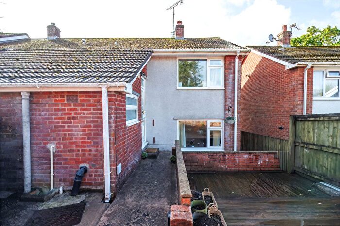 3 Bedroom End Terrace House For Sale In Torrens Drive, Lakeside, Cardiff, CF23