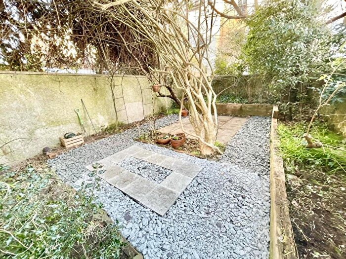 Flat For Sale In Denmark Terrace, Brighton, BN1